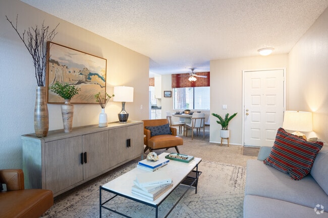 1BR, 1BA - 618SF - Residence D - Living Room