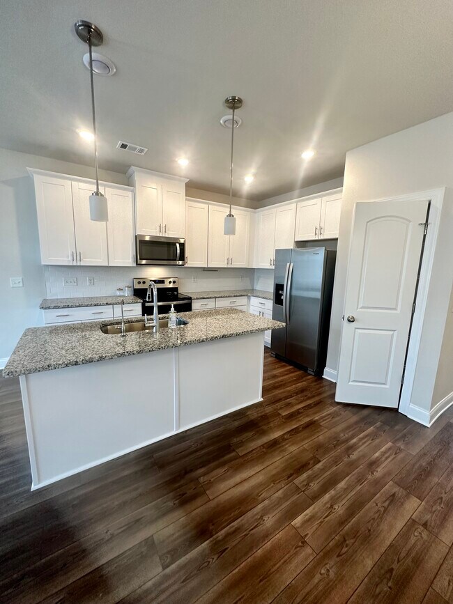 Photo - 304 Cheval Dr