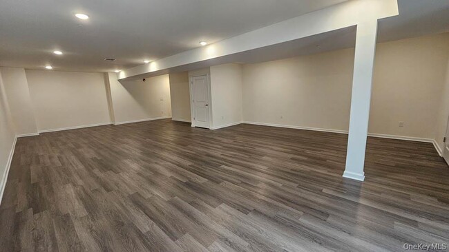 Photo - 260 W Main St Unit 5