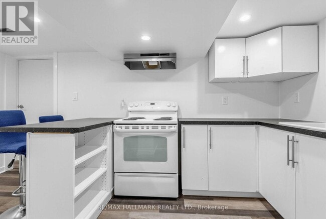 Photo - 10 Hartley Ave