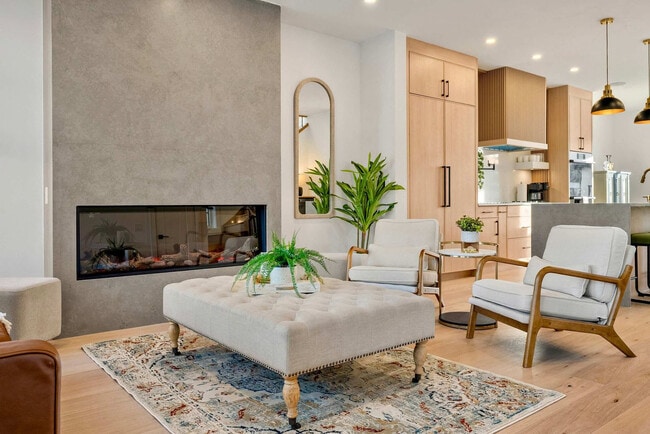 Photo - 1629 Westmount Rd NW Unit SI ID1524608P