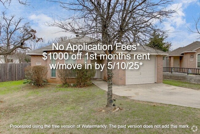 Building Photo - No Application Fees* $1000 off 1st months ... Rental
