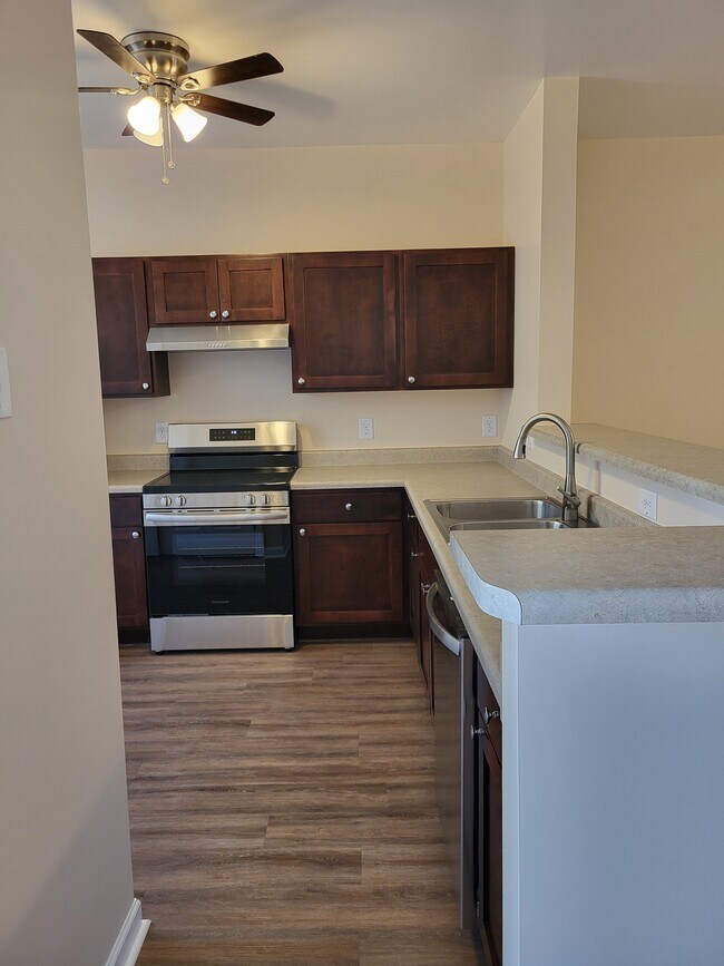 Photo - 6091 Camden Forrest Ct