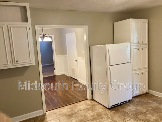 Photo - 54 Monroe Ave