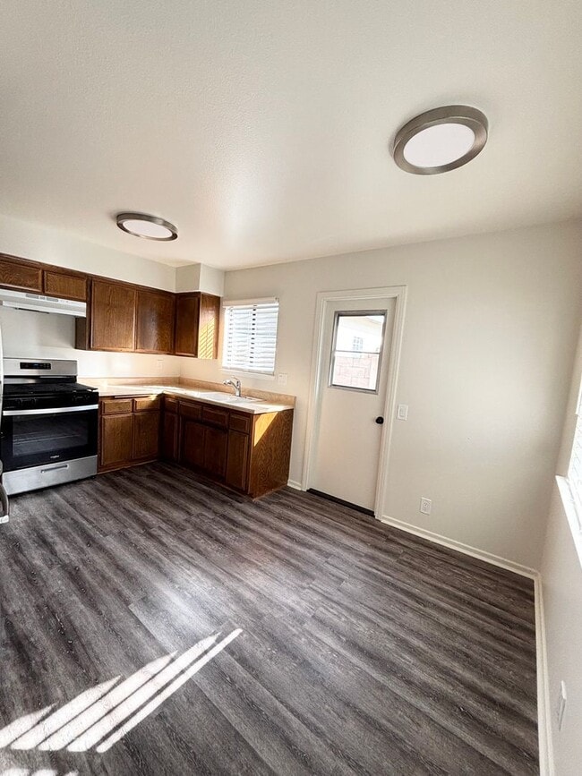 Photo - I412-420-P Unit F