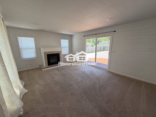 Photo - 2907 Knollwood Dr SE