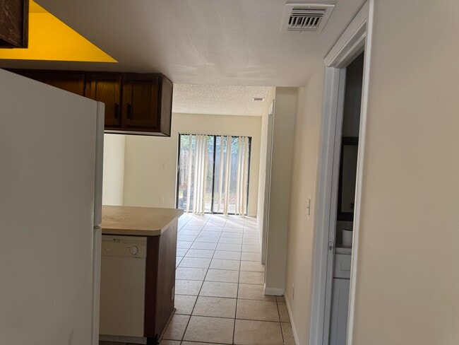 Photo - 1131 Goldenrod Rd