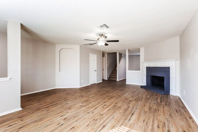 Photo - 1619 Spice Spg