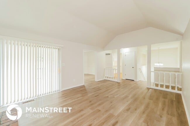 Photo - 1018 Silver Lake Dr