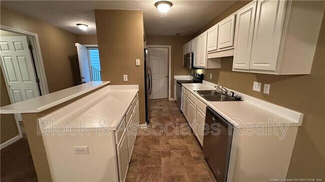 Photo - 505 Meadowland Ct