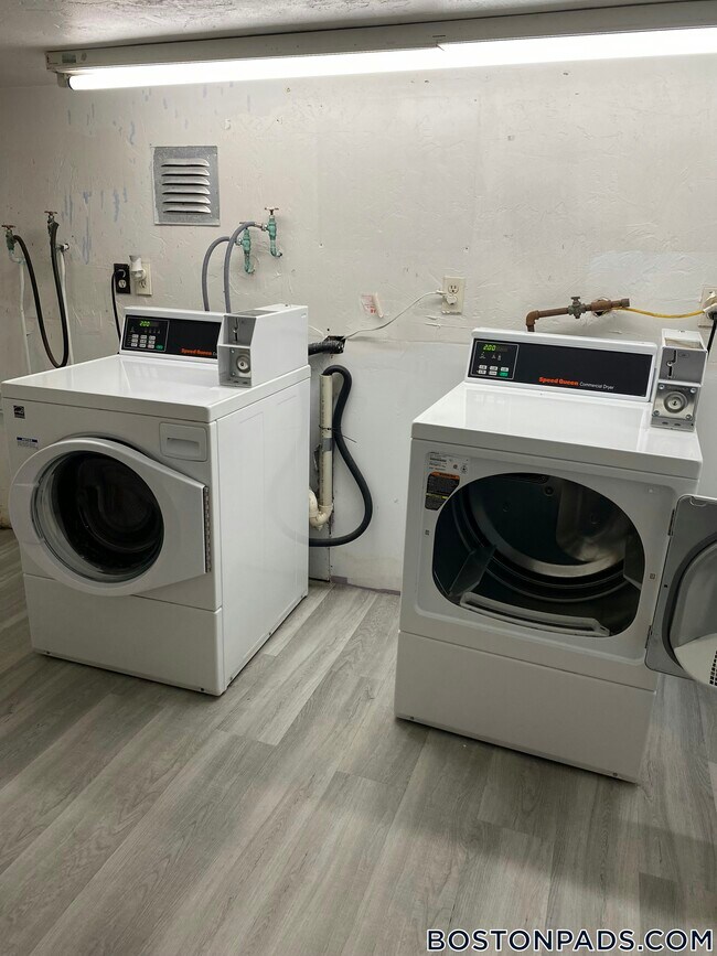 Photo - 33 Rockland St Unidad 1