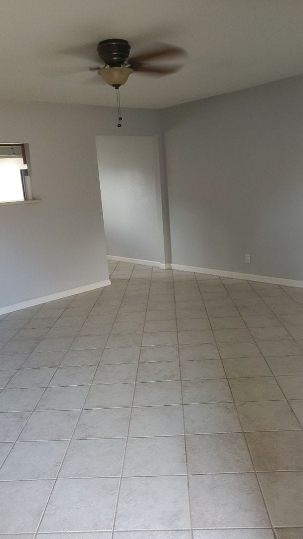 Photo - **Excellent 2br/1ba/1garage HOUSE (ALMA SCHOOL & KNOX)