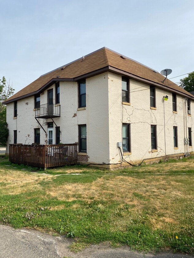 Photo - 717 N 2nd St (Mankato, MN)