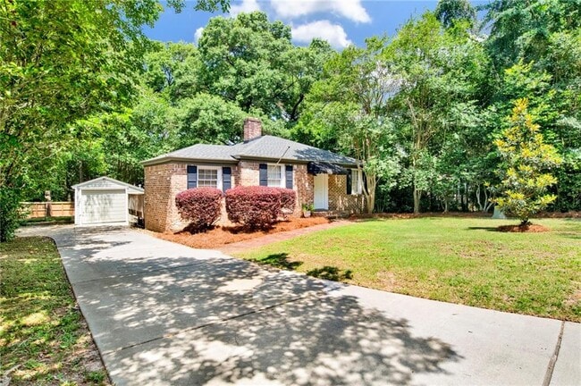 Photo - 309 Border Dr W House