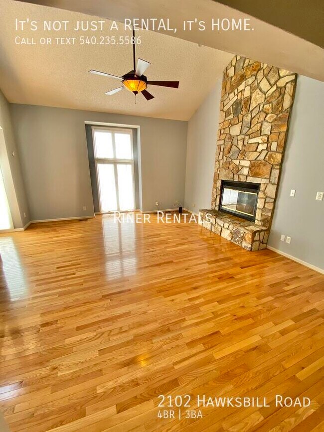 Photo - 2102 Hawksbill Rd