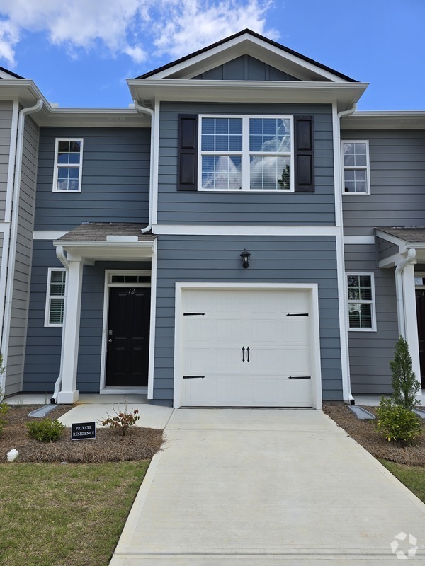 Building Photo - 12 Sweetspire Dr Rental