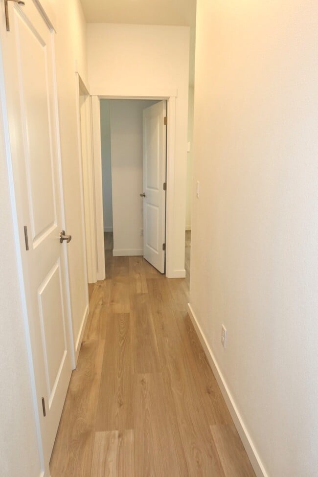 Photo - 6615 Devon Ave SE