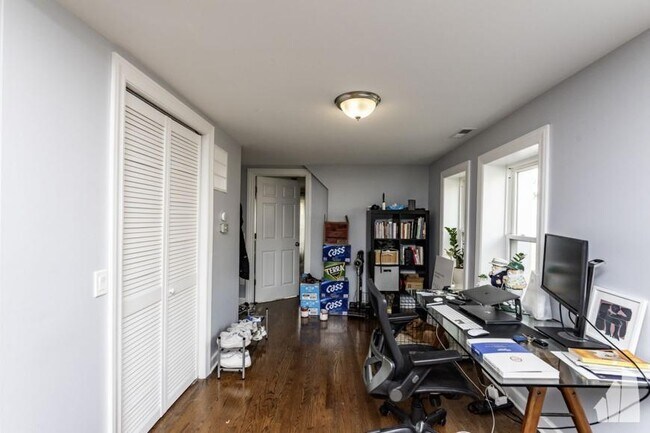 Photo - 2 bedroom in Chicago IL 60647 Unit 3