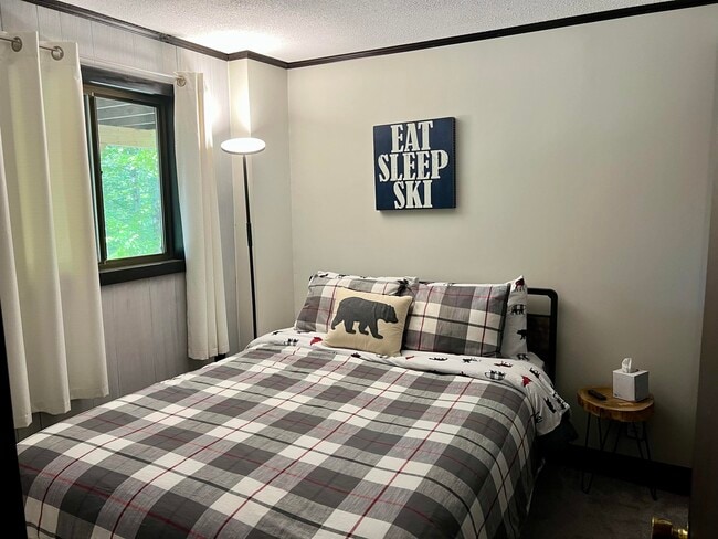 Photo - 5 Oak Ridge Rd