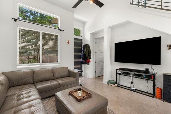 Photo - 1602 Chestnut Ave