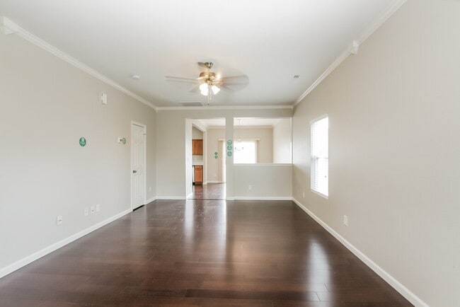 Photo - 910 Willow Wind Dr