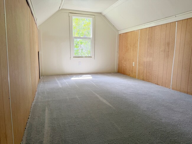 Photo - 323 Browning Ave