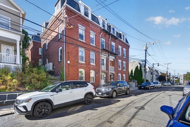 21 Parker St