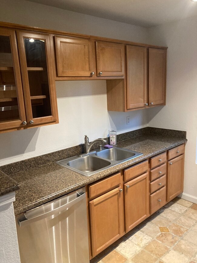 Photo - 100 Reflections Dr Unidad 21