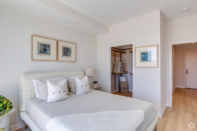 2BR, 2BA - 1157SF - Riverpoint