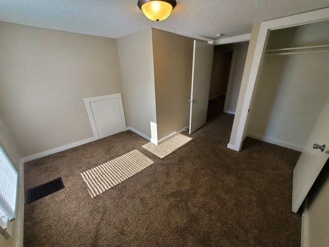 Photo - 3 Bedroom, 1 Bathroom Home with additional...