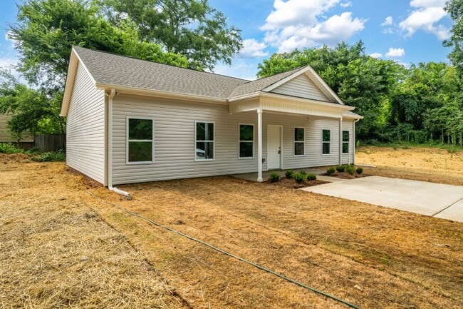 Photo - So Much Space in Hueytown – Beautifully Renovated & Move-In Ready!