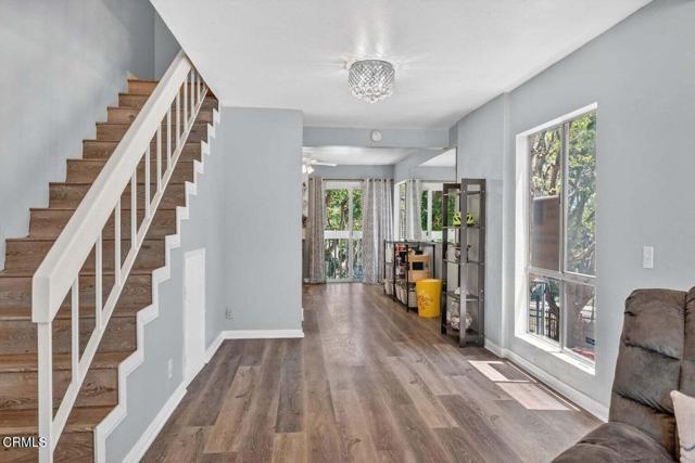 225 S Ventura Rd Unit 102