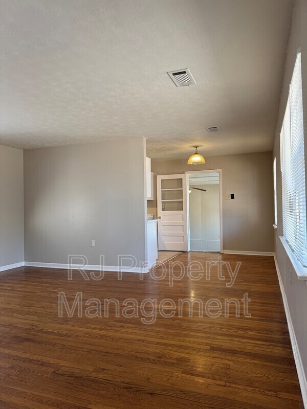 Photo - 3008 Sienna Rd