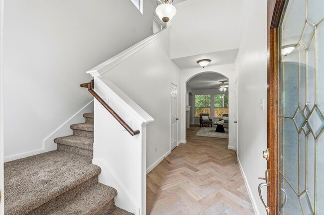 Photo - 103 Ledgestone Pl