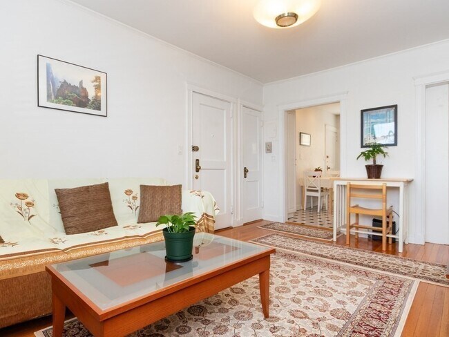 Photo - 183 Kent St Unit 6