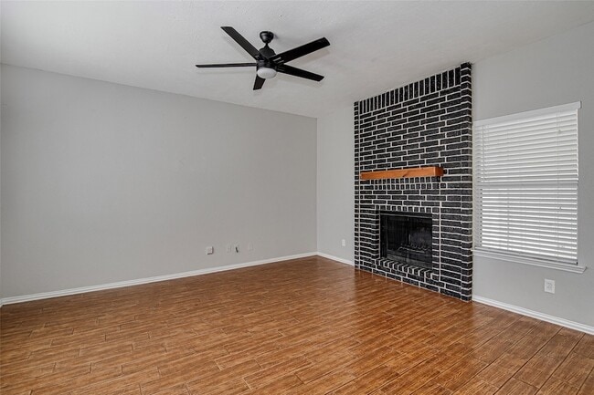 Photo - 120 N Flaxseed Ln