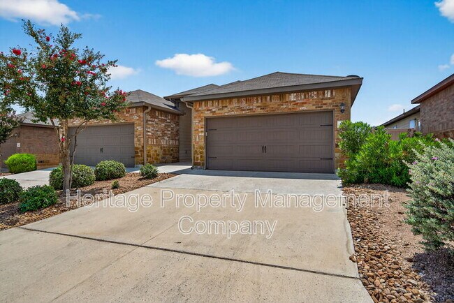 Photo - 139 Joanne Cv House