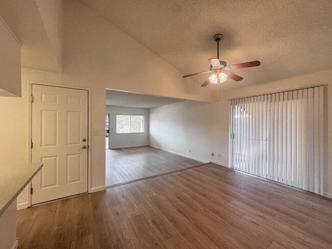 Photo - 7031-7033 Peachtree Ave Unit 7031