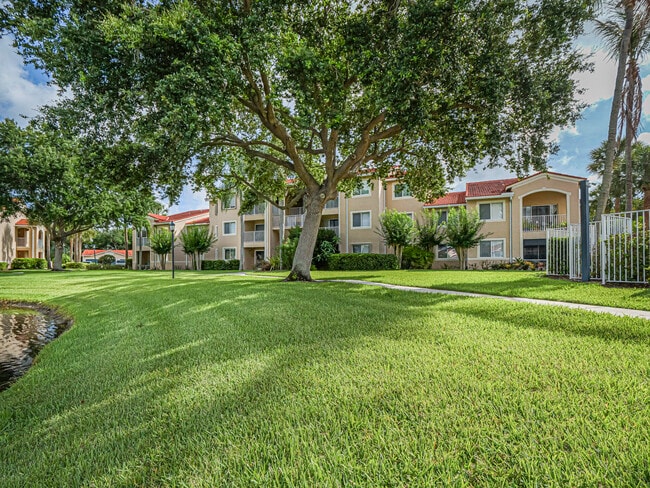 Photo - 1670 N 42ND Cir Unit 203