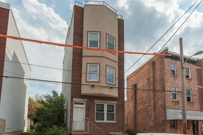 Photo - 1714 Fontain St Unit A