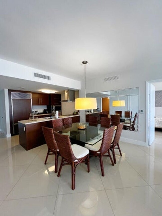 495 Brickell Ave