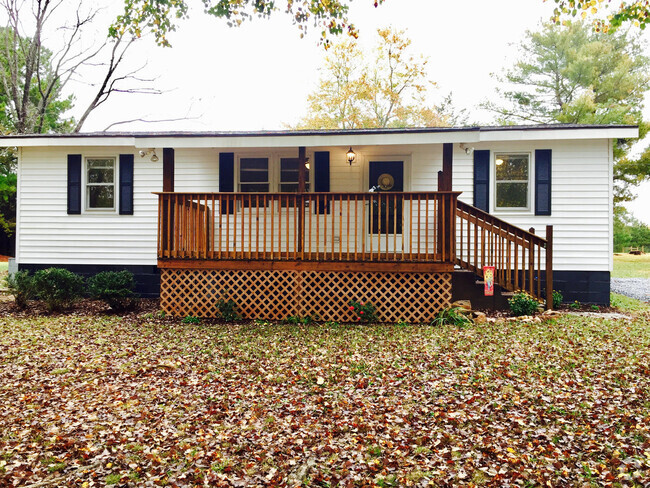 Building Photo - 3 Bed, 2 Bath Home Available in Greer