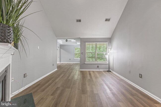 Photo - 15605 Everglade Ln Unit A303