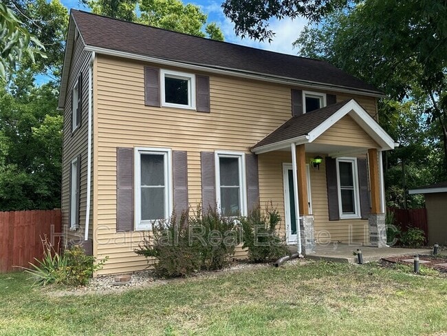 Building Photo - 210 S Lange Ave Rental