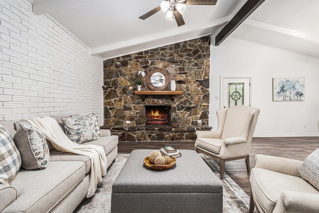Photo - Stunning Remodel with Vaulted Ceilings and Spacious Yard