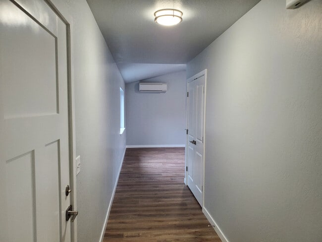 Photo - 220 Cheryl Ln Unit 4