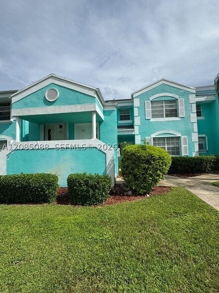 2610 SE 20th Ct Unit 205A