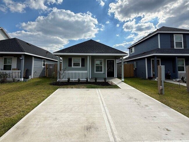 Photo - 16770 N Marie Vlg Dr