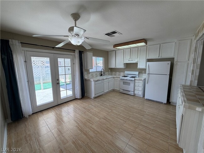 Photo - 1912 Harvest Dr