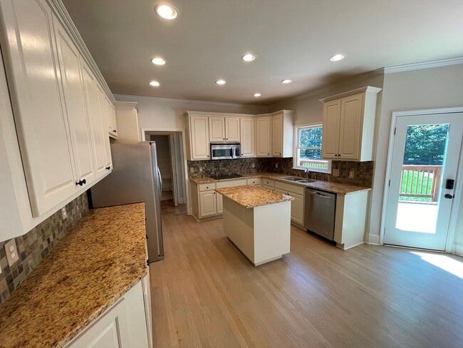 Photo - 510 Stonebrook Farms Dr